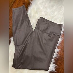 Nike Dri-FIT Taupe Brown Leggings Size L 25” Inseam Inner Pocket